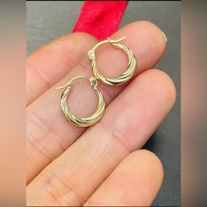 Vintage 10k 1/2” Twisted Hoop Earrings